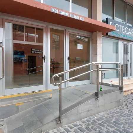 Un Guino Al Mar * Puerto de la Cruz (Tenerife)