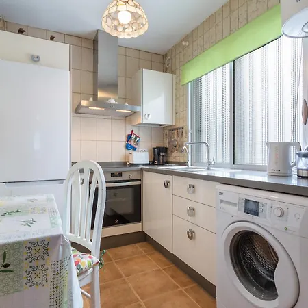 Un Guino Al Mar Apartament *